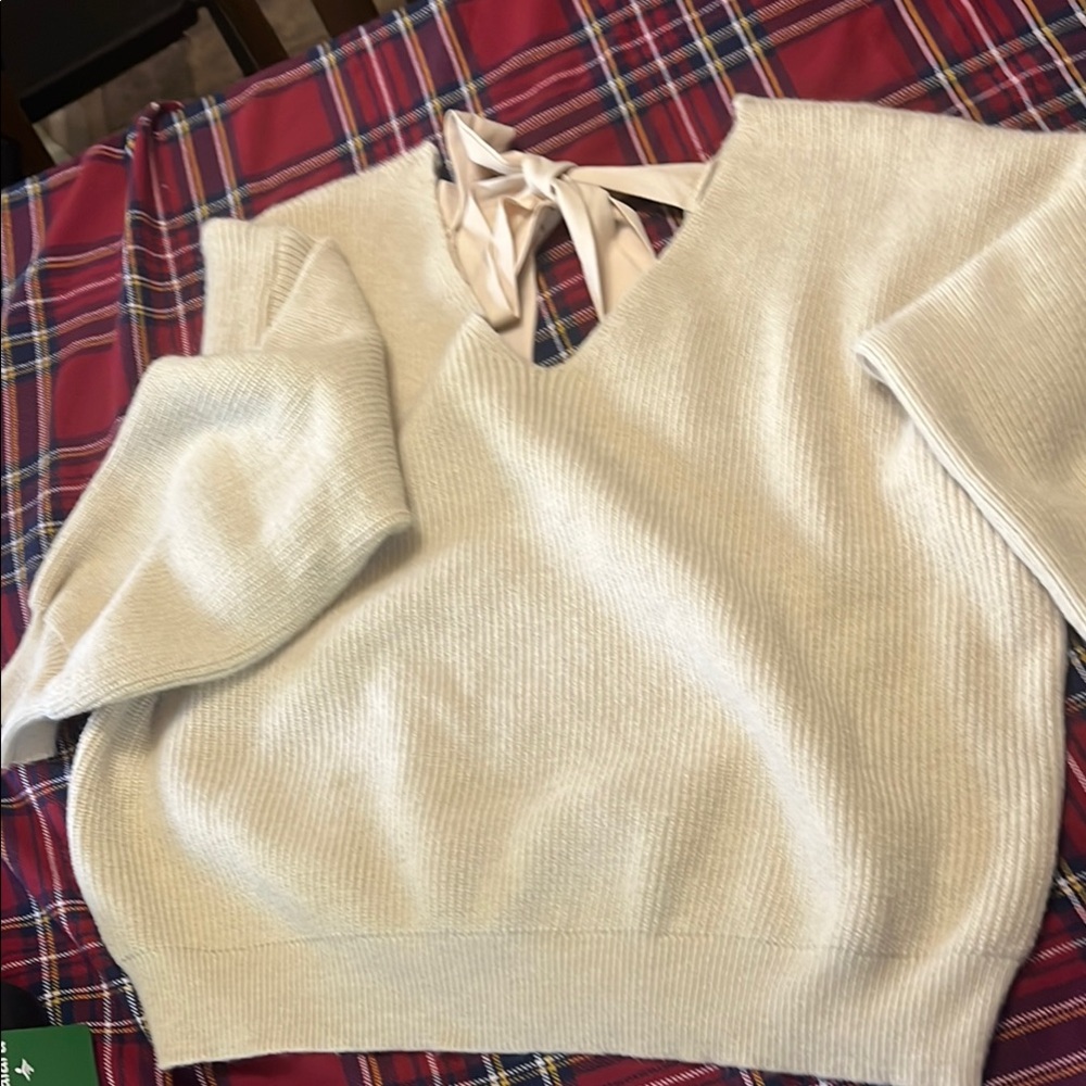 SHEIN Cream V-Neck Sweater with Ribbed Knit